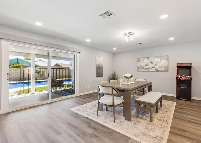 Oasis Pool Family Games 9min To Asu Tempe